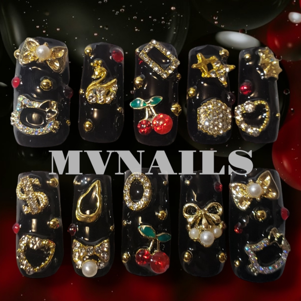 Black and Gold Junk press on nails